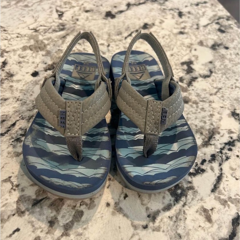 toddler reef sandals size 3/4